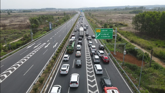 Đánh giá sự cần thiết quy định thu phí sử dụng đường cao tốc trên tuyến đường cao tốc do Nhà nước đầu tư, sở hữu, quản lý và khai thác.